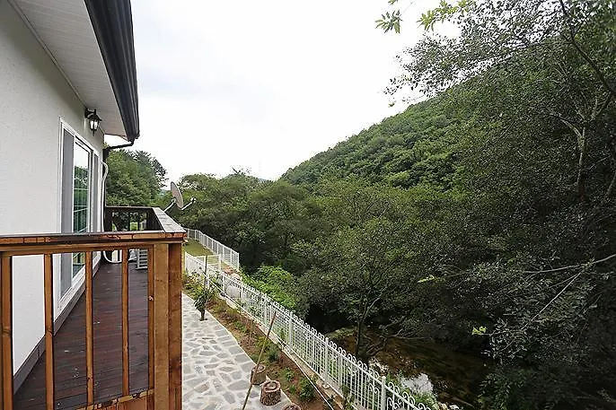 Neulbom Pension Busan